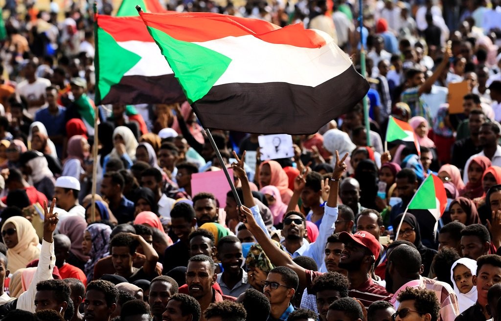 لماذا عادت احتجاجات الشارع إلى السودان؟