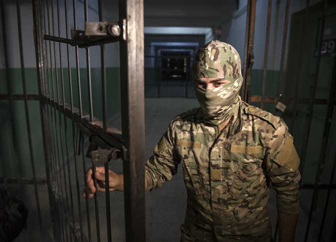 لماذا يسعى “داعش” لاقتحام السجون في سوريا؟