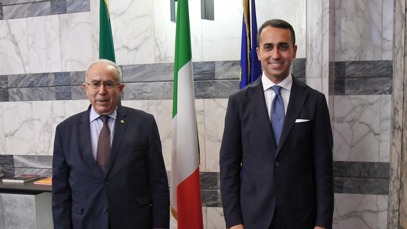 لماذا زار وزير خارجية إيطاليا الجزائر؟