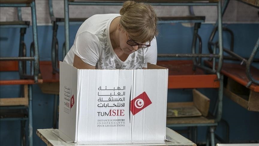 كيف تؤثر نتائج الاستفتاء على توازنات القوى في تونس؟