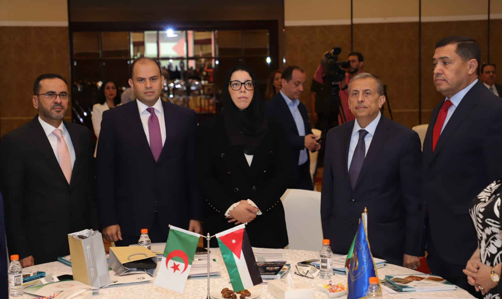 دوافع تطوير التعاون الاقتصادي بين الأردن والجزائر