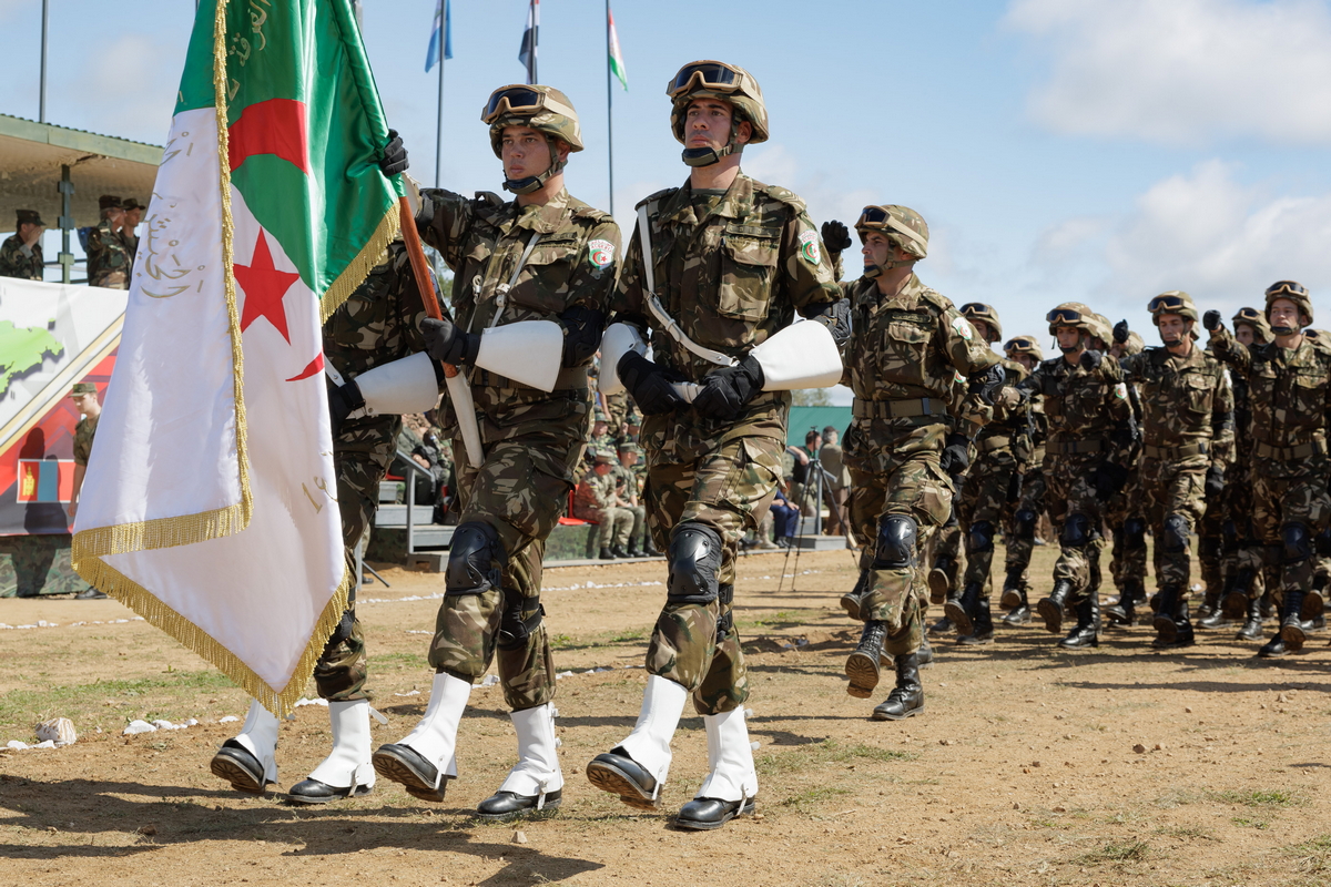 دلالات مشاركة الجزائر في المناورات الروسية “الشرق 2022”