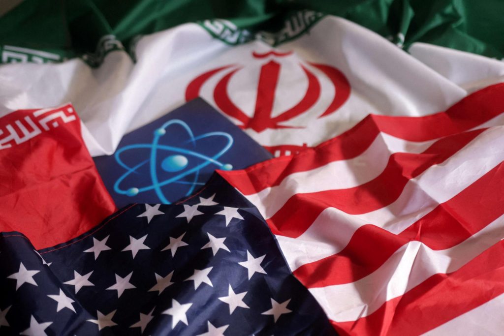 لماذا لوحت واشنطن مجدداً بالخيار العسكري ضد طهران؟