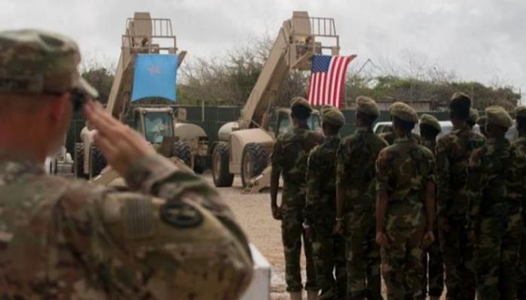 لماذا تركز القوات الأمريكية بالصومال على توجيه العمليات ضد “الشباب”؟