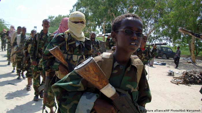 أسباب تصعيد حركة “الشباب” ضد “داعش” في الصومال