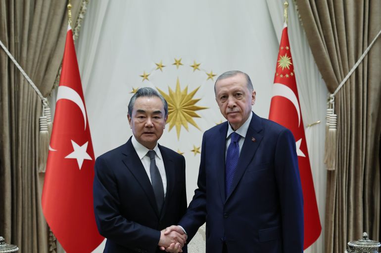 أبعاد زيارة وزير الخارجية الصيني لتركيا