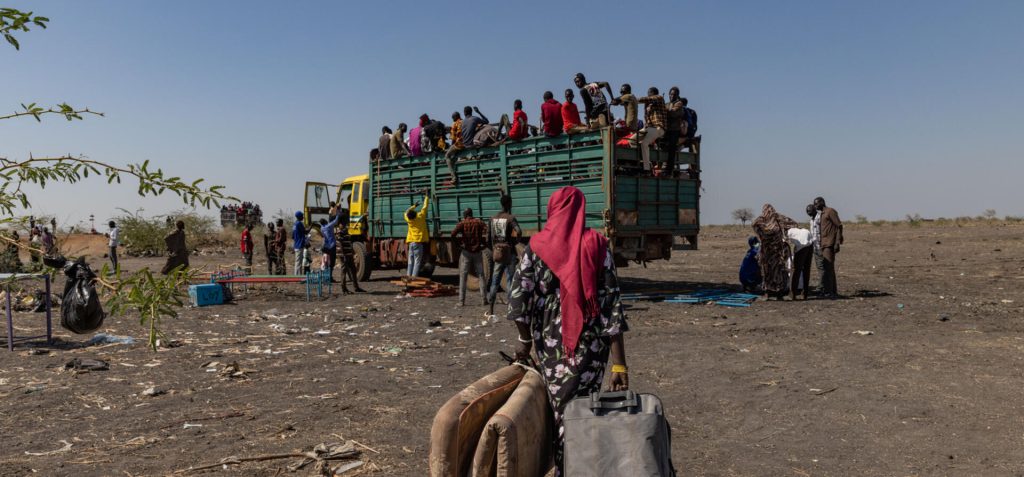 الأزمة في السودان والتداعيات المحتملة على الاستقرار الإقليمي 