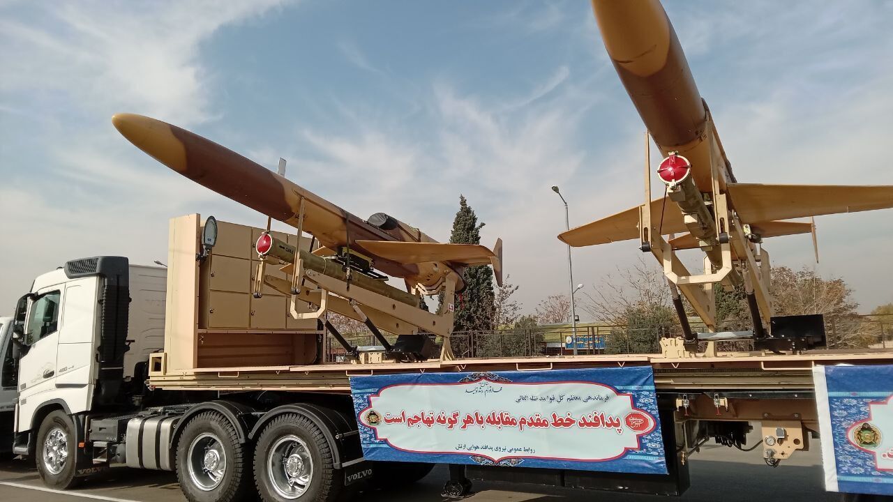 دلالات إعلان طهران تسليح الدفاع الجوي الإيراني بمسيّرات مزودة بالصواريخ