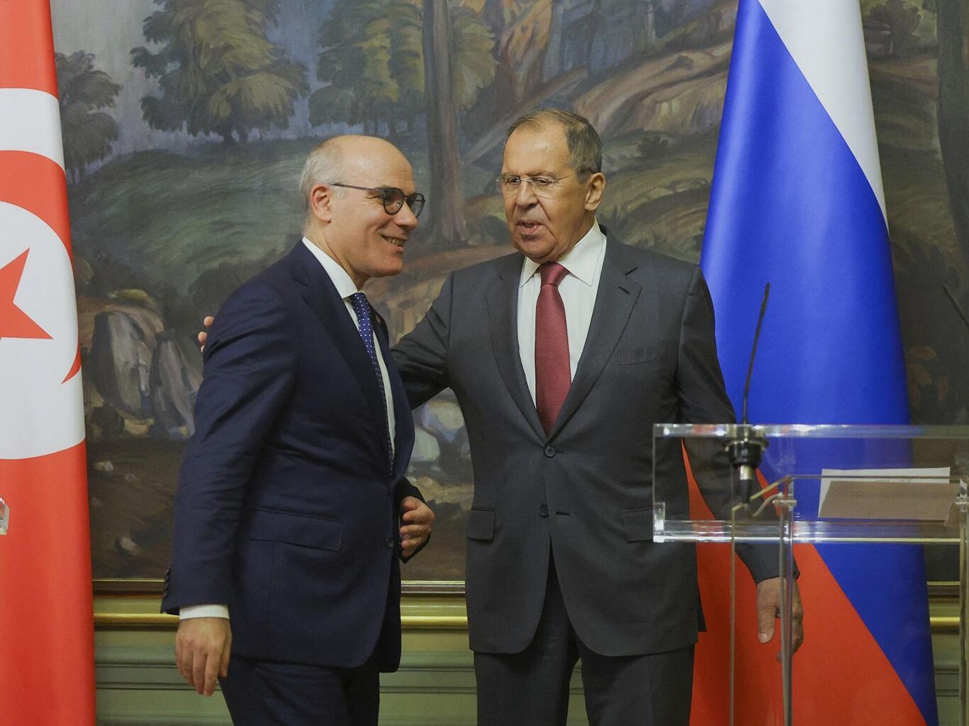 Why Tunisia is looking eastward to Russia?
