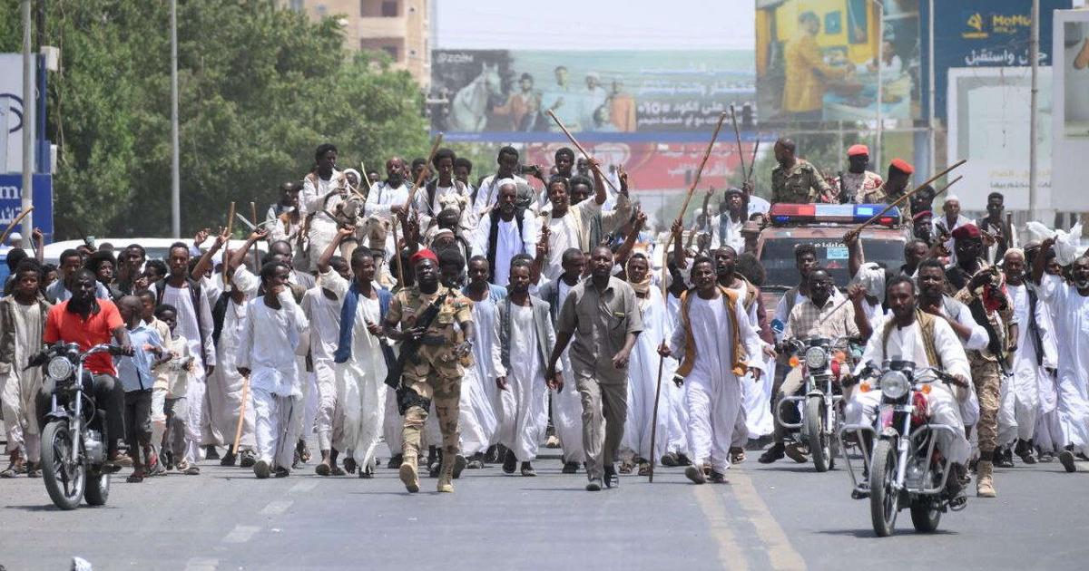 مآلات الدعوة إلى تسليح “المدنيين” في السودان