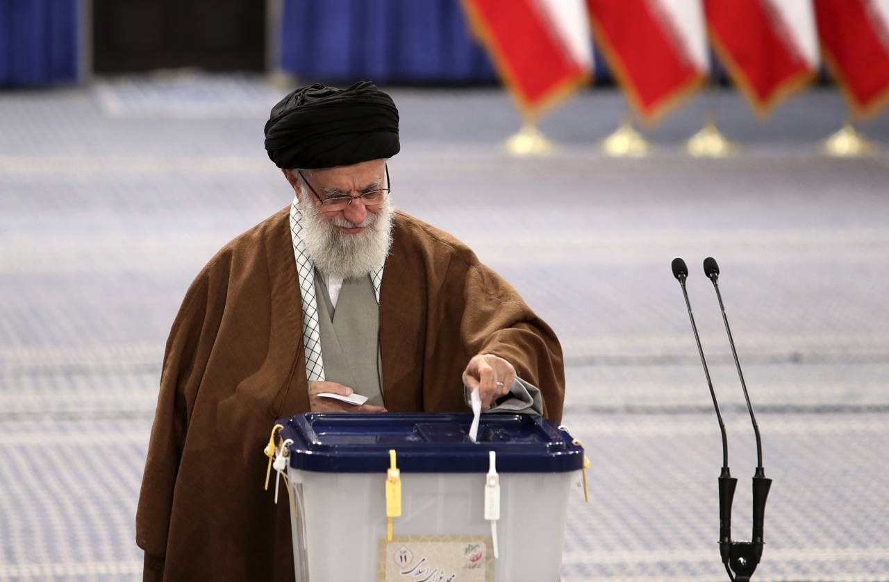 هل تُعزز أحداث كرمان فرص الأصوليين في الانتخابات الإيرانية؟
