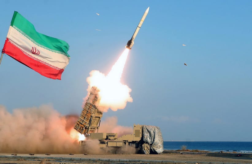 هل تلمح إيران إلى امتلاك القنبلة النووية؟